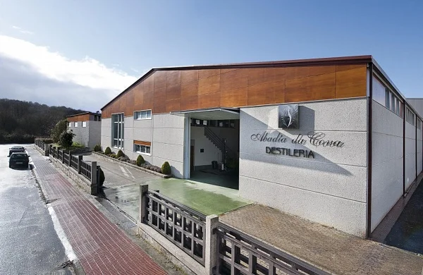 Alquimia y tradición | Alambiques y barricas