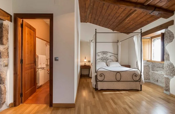 Casa das Xacias | Casa de piedra con finca