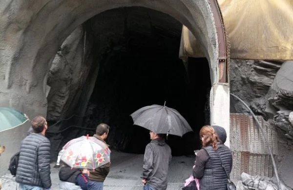 Entre vinos y pizarras de Valdeorras | Paisaje y tradición