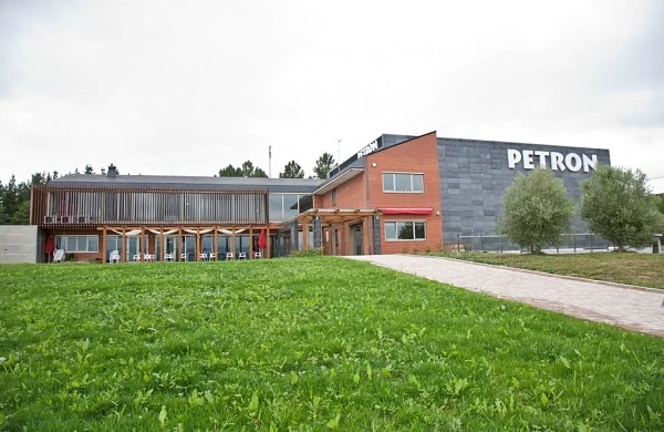 Petrón | Bodega de nueva generación