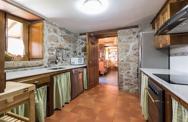 Casa das Xacias | Casa de piedra con finca