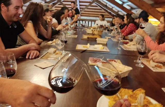 Entre vinos y pizarras de Valdeorras | Paisaje y tradición