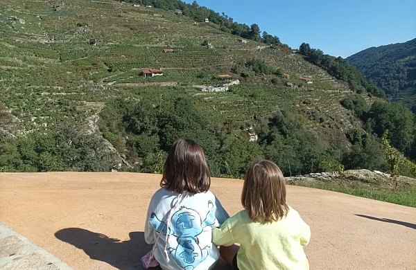 Enoturismo con niños en Ribeira Sacra | Experiencia familiar
