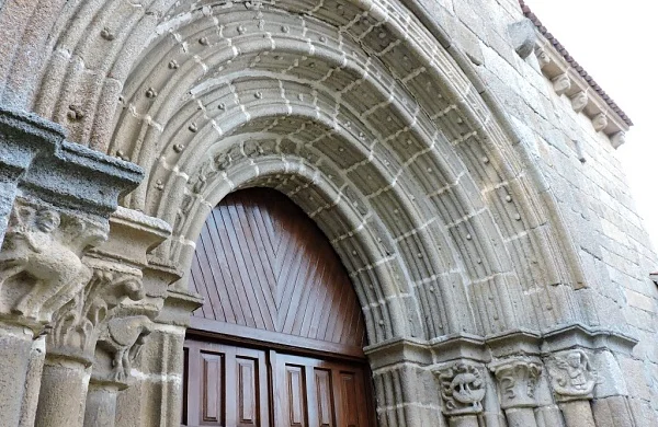 Ruta del románico en Ribeira Sacra | Monasterios e historia